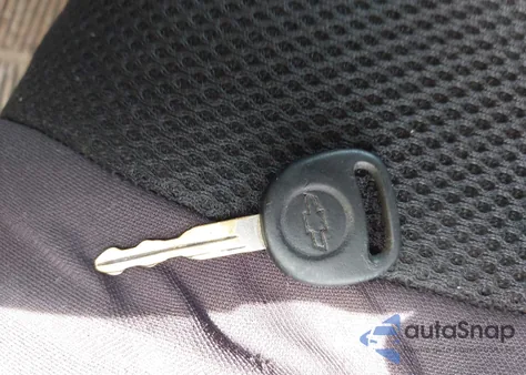 2004 Chevrolet Suburban 1500 Ls из США, поврежденный, VIN 1GNEC16Z14J310528